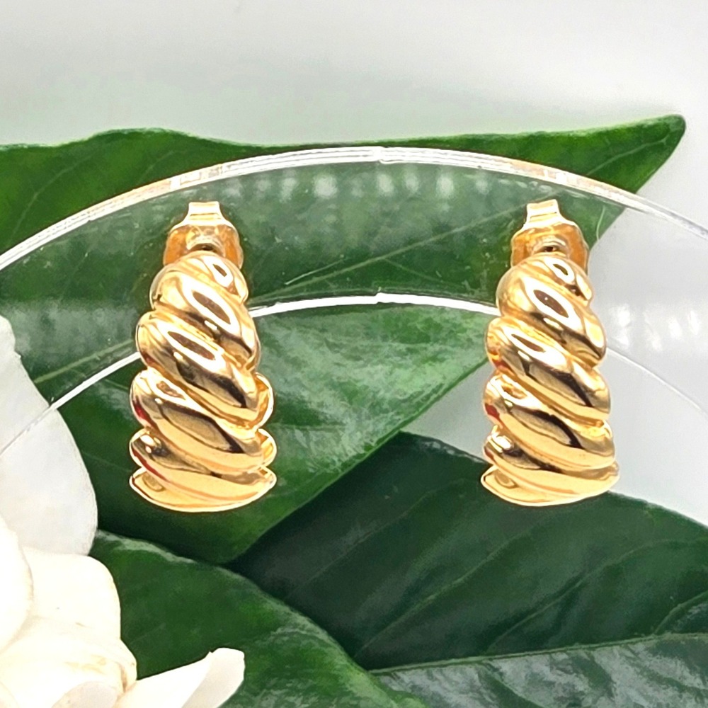 Avon Gold Tone Twisted Croissant C-Hoop Earrings Vintage Style Post Backs